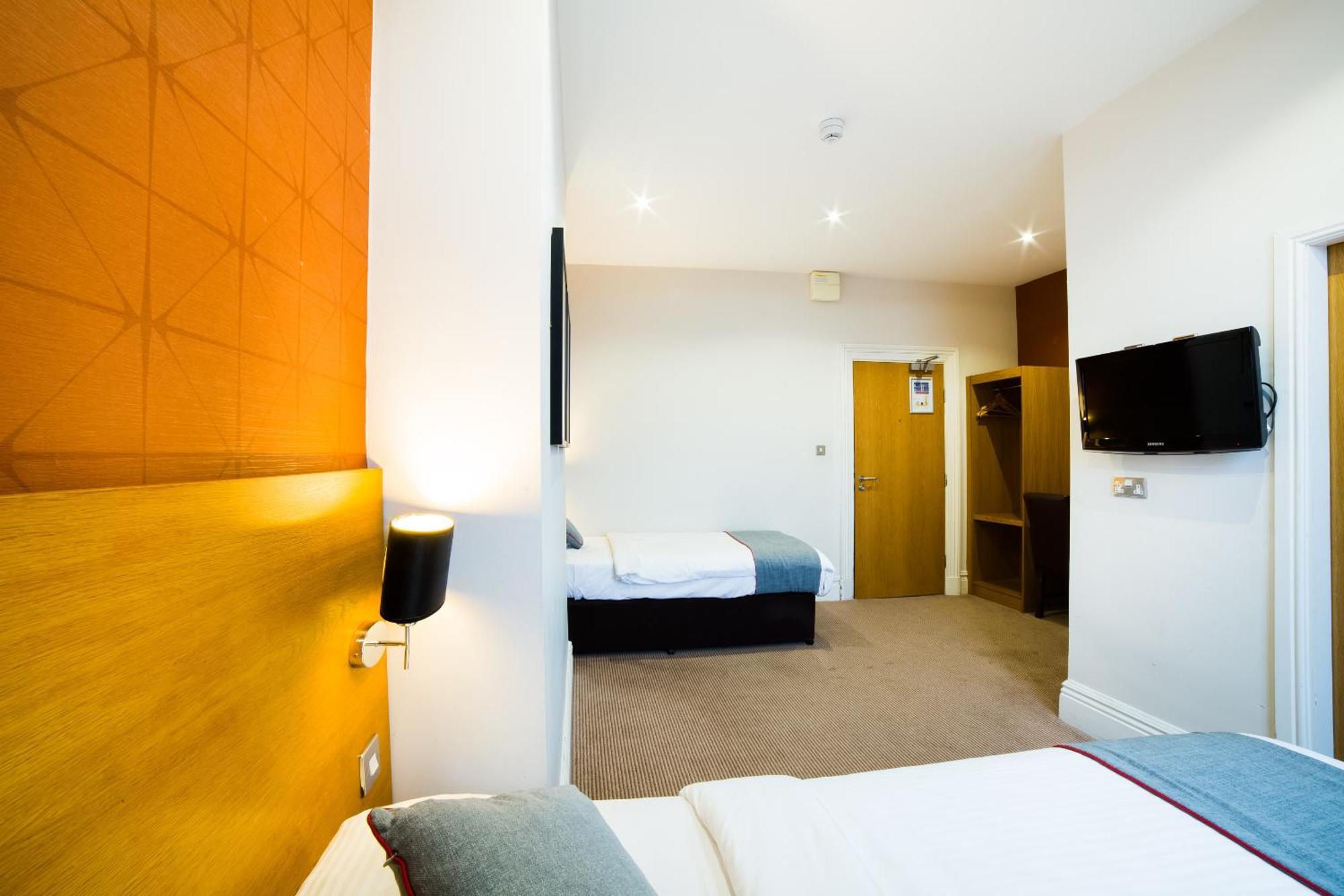 Oyo Imperial Hotel Barrow-in-Furness Екстериор снимка
