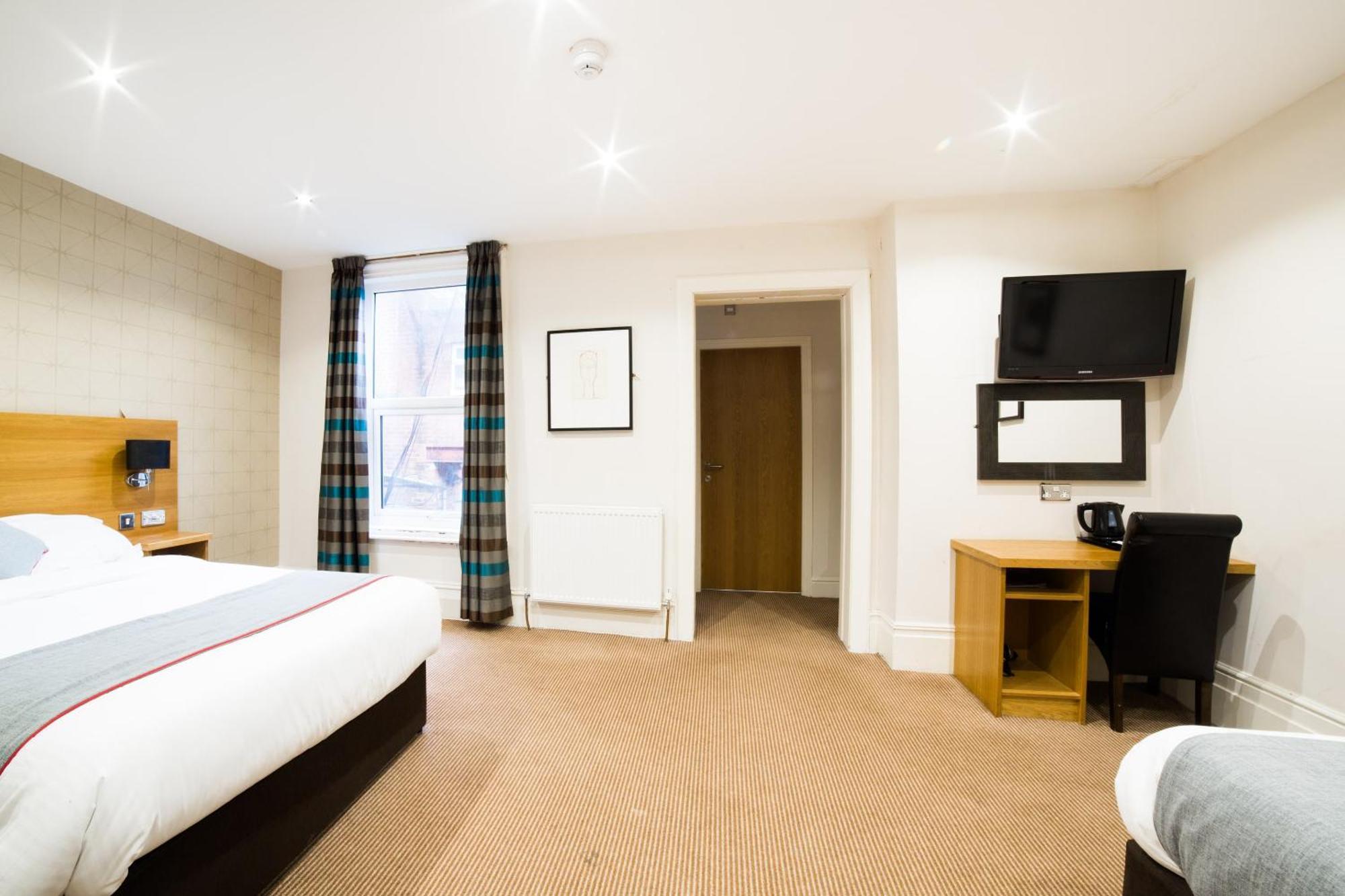 Oyo Imperial Hotel Barrow-in-Furness Екстериор снимка