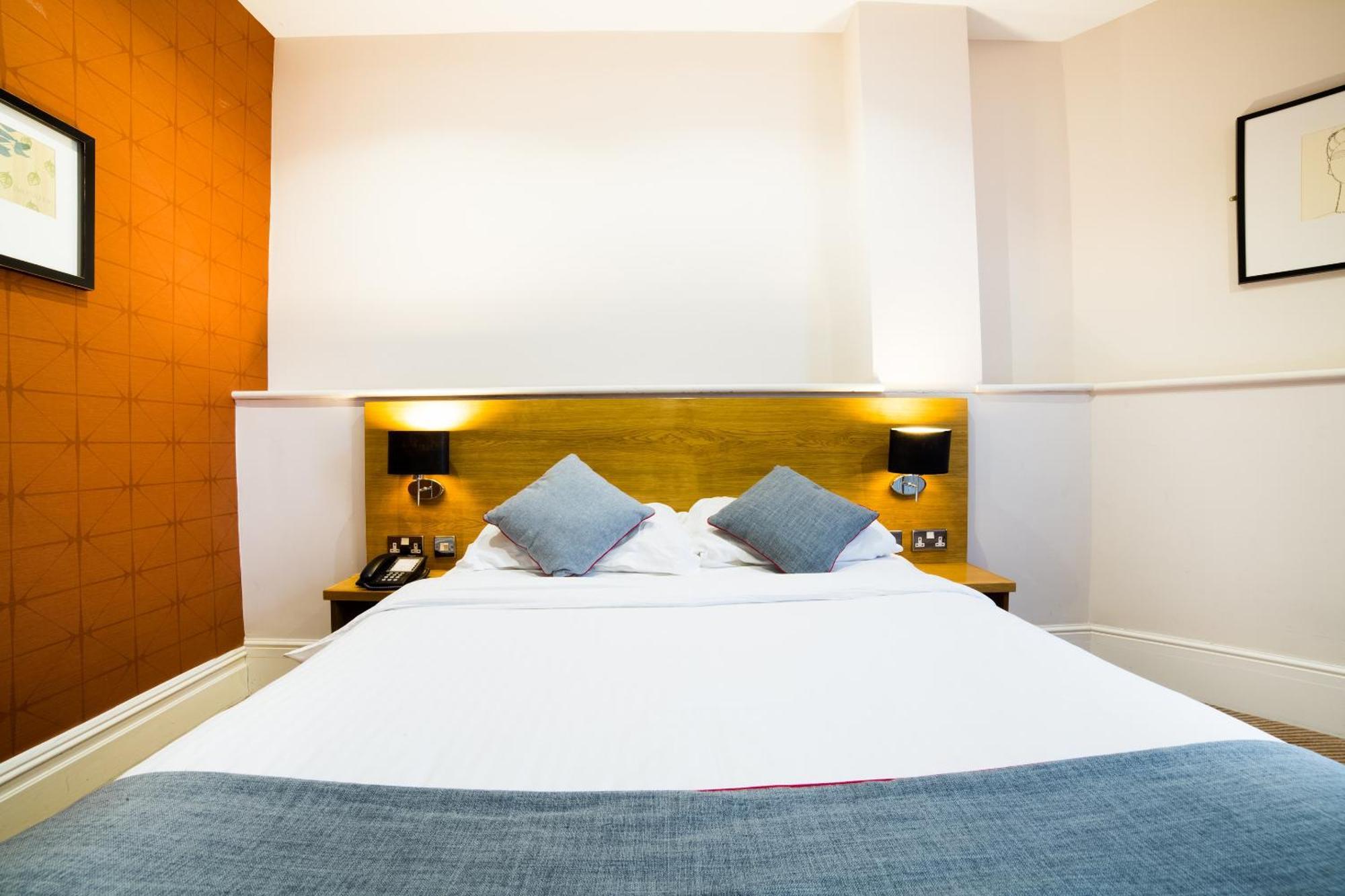 Oyo Imperial Hotel Barrow-in-Furness Екстериор снимка